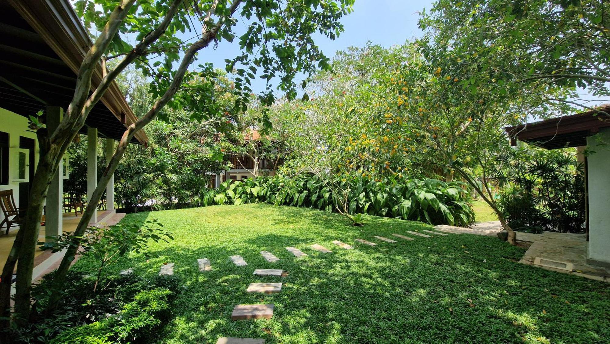 Villa Arana Bentota Exteriör bild