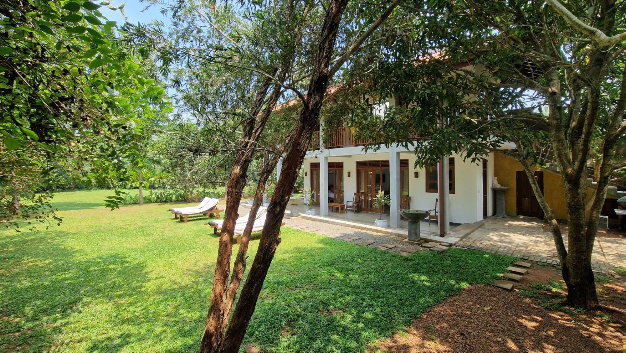 Villa Arana Bentota Exteriör bild