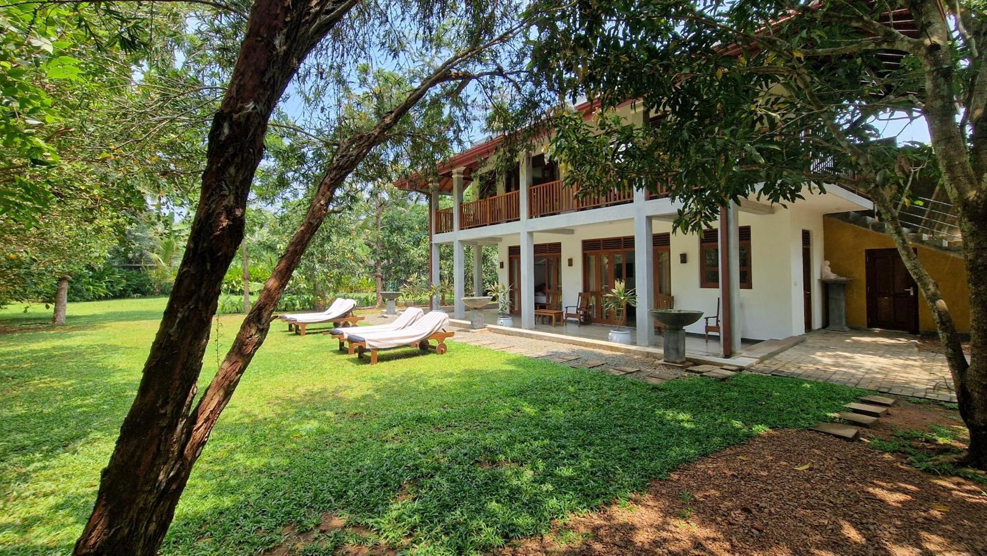 Villa Arana Bentota Exteriör bild