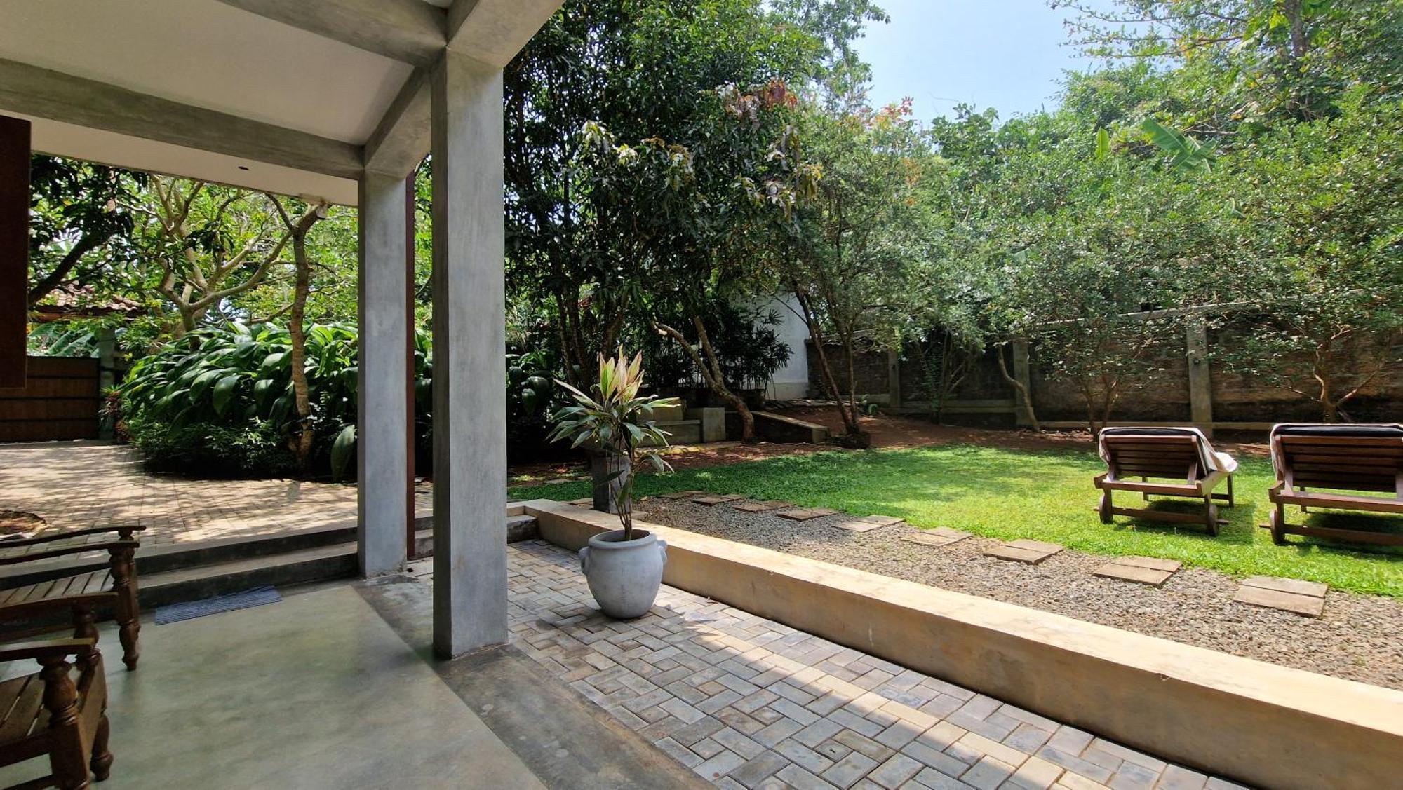 Villa Arana Bentota Exteriör bild